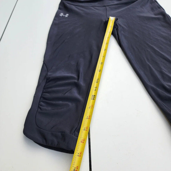 Under Armour Womens Heatgear Compression Black Capri Leggings Rutched Active M - Picture 3 of 9